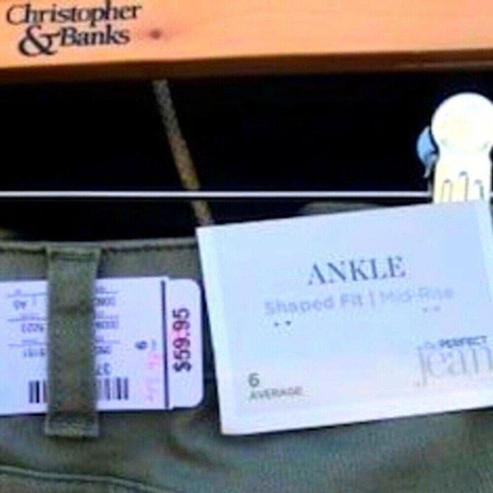 Ankle Jeans . Size: 6 Average . Woman's ..... 40% Off . Christopher & Banks - Picture 3 of 3